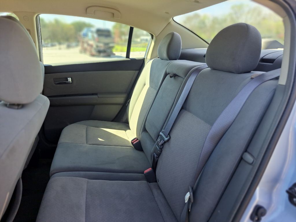2009 Nissan Sentra Image 9