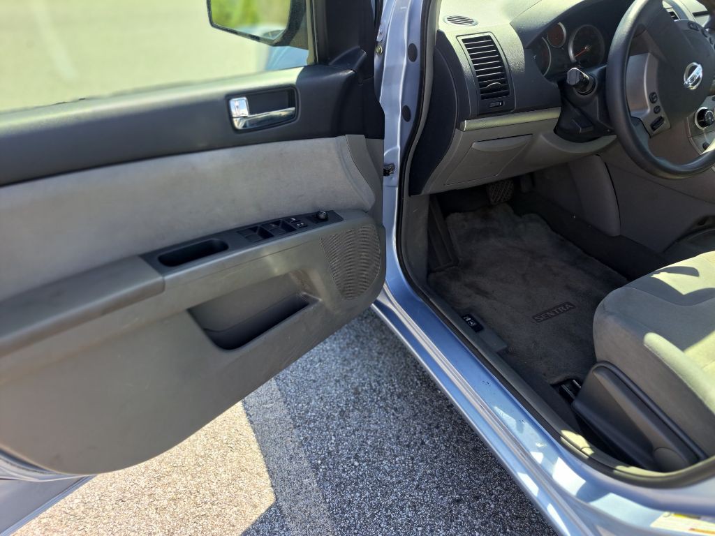 2009 Nissan Sentra Image 11