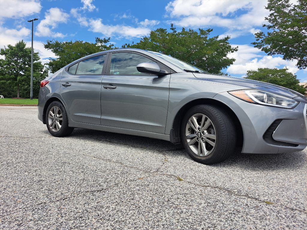 2018 Hyundai Elantra Image 9