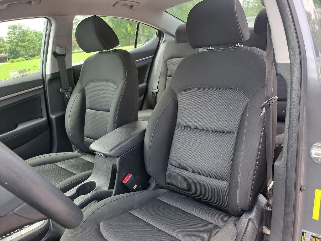 2018 Hyundai Elantra Image 13