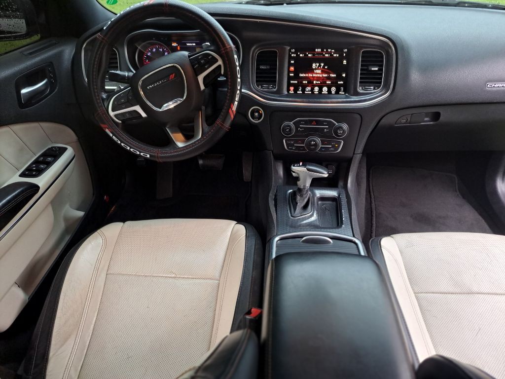 2015 Dodge Charger Image 10
