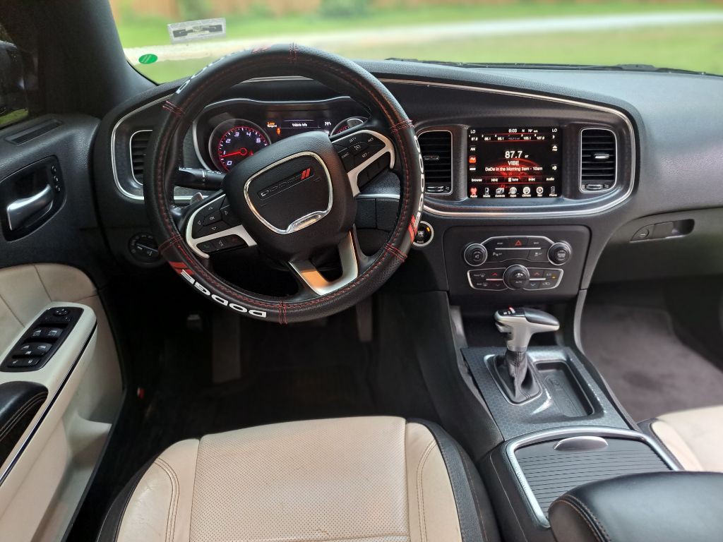 2015 Dodge Charger Image 12