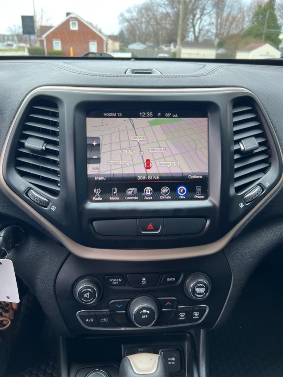 2015 Jeep Cherokee Image 15