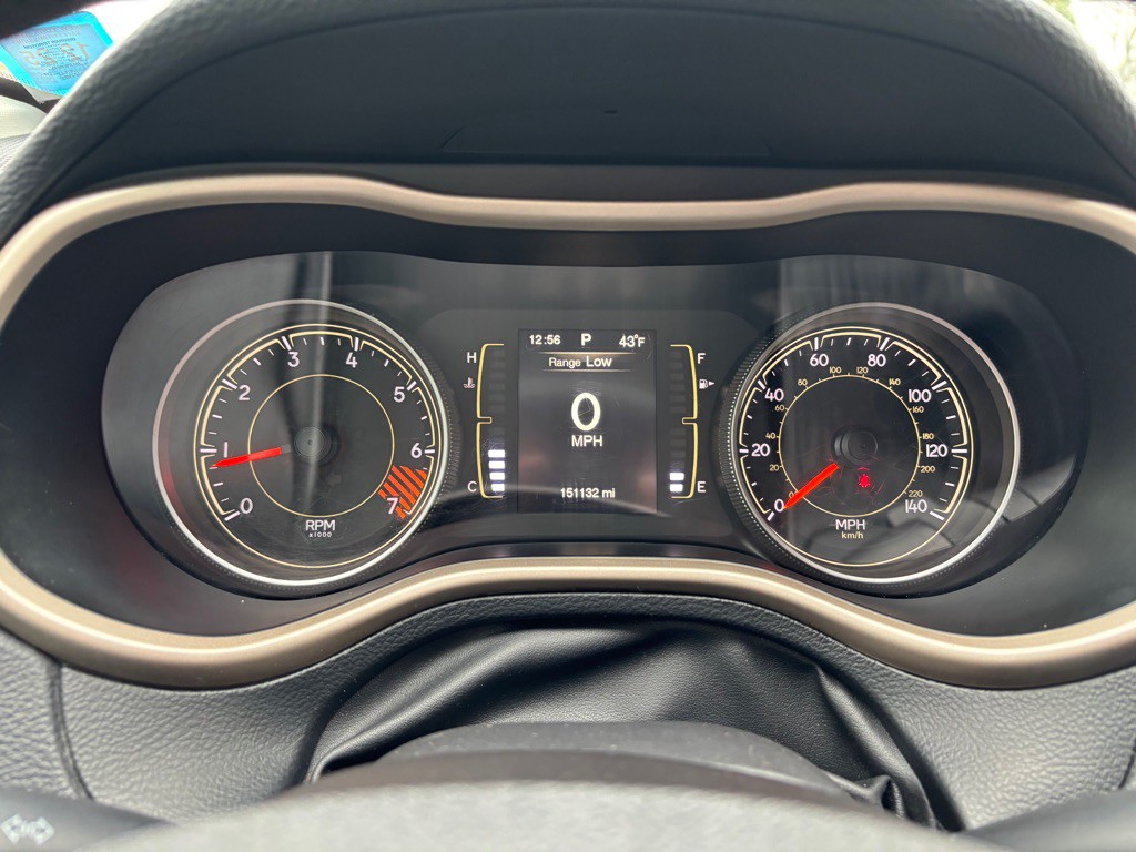 2015 Jeep Cherokee Image 18