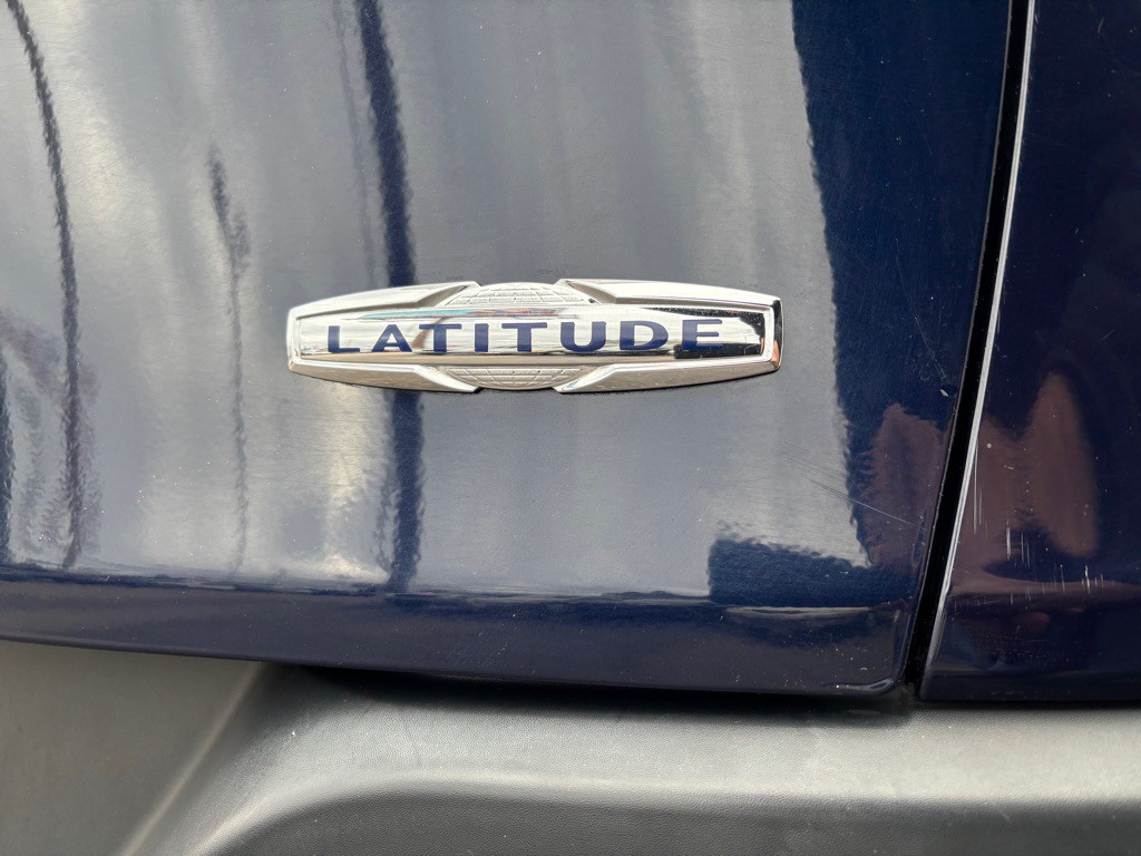 2015 Jeep Cherokee Image 22