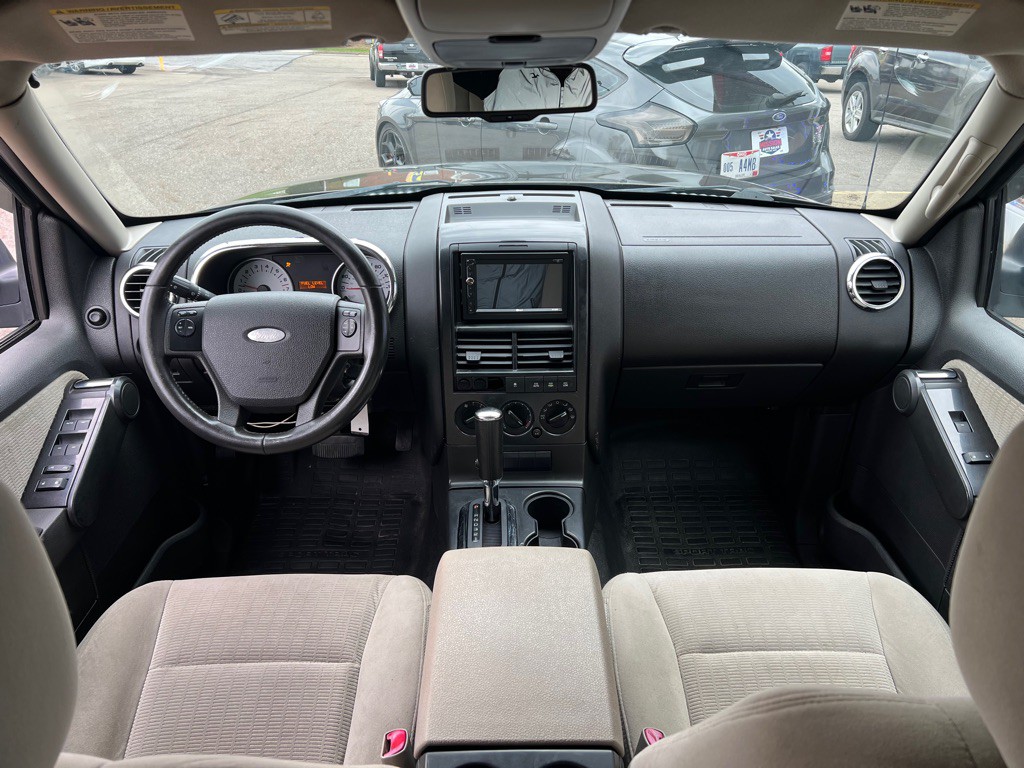 2008 Ford Explorer Image 11