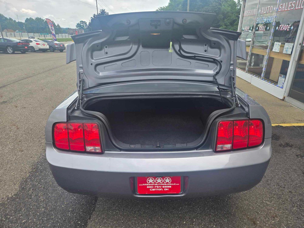 2006 Ford Mustang Image 7
