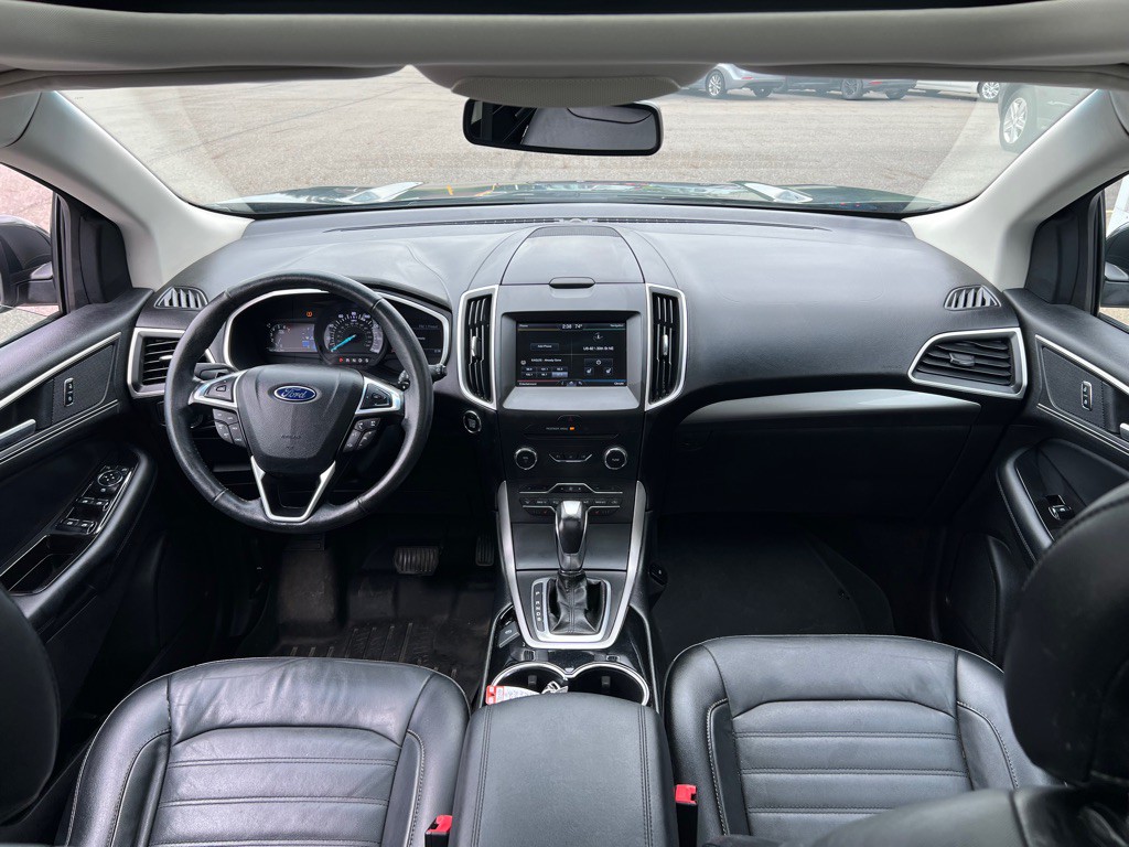 2015 Ford Edge Image 16