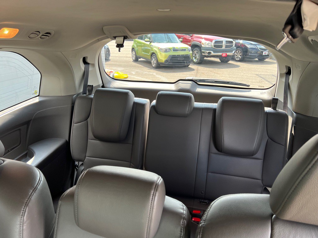 2014 Honda Odyssey Image 15