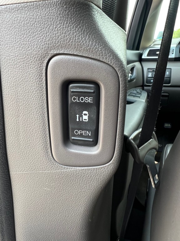 2014 Honda Odyssey Image 17