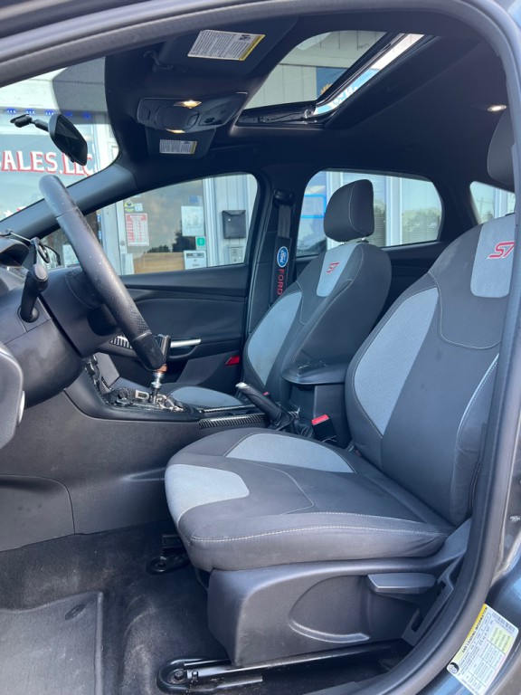 2016 Ford Focus Image 8