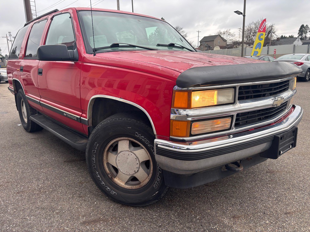 1999 Chevrolet Tahoe Image 3