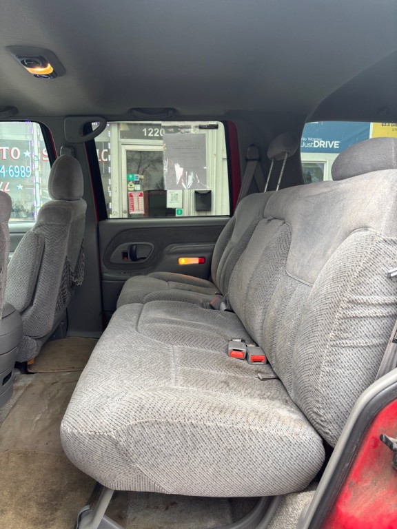 1999 Chevrolet Tahoe Image 8