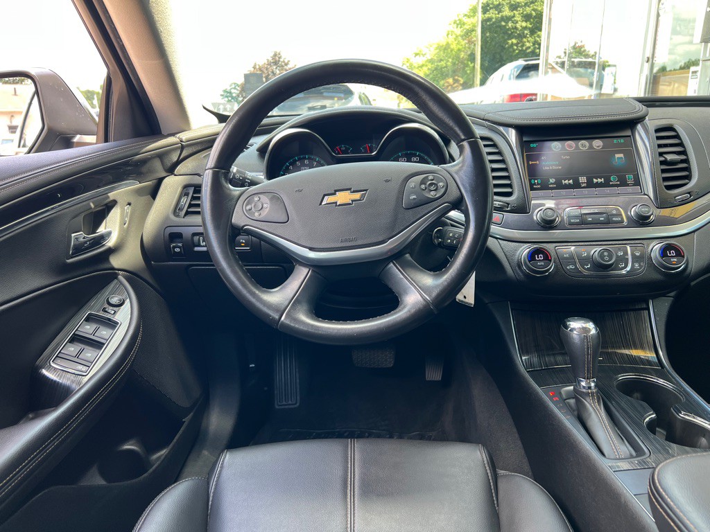 2016 Chevrolet Impala Image 12