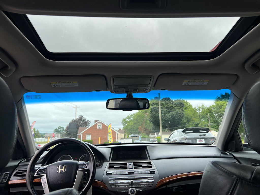 2012 Honda Accord Image 11