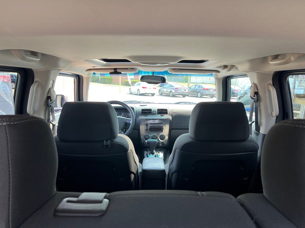 2006 HUMMER H3 Image 10