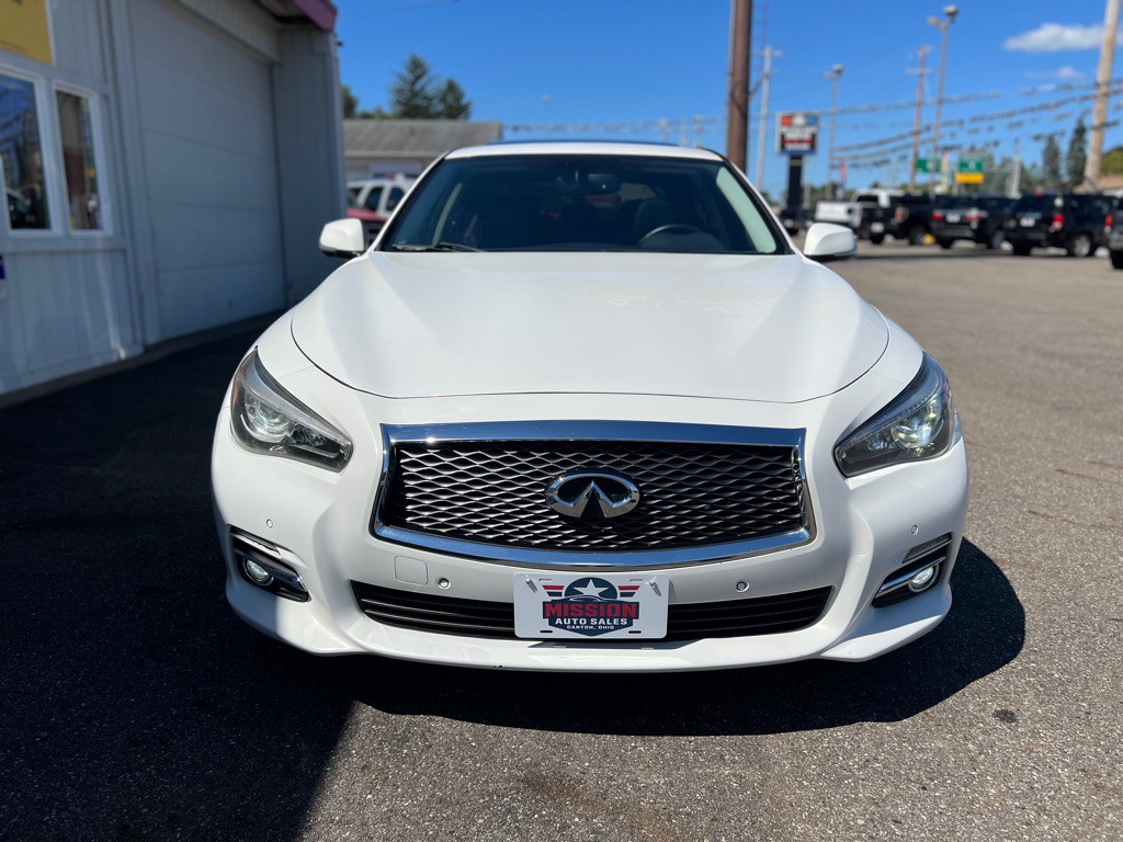 2015 INFINITI Q50 Image 2