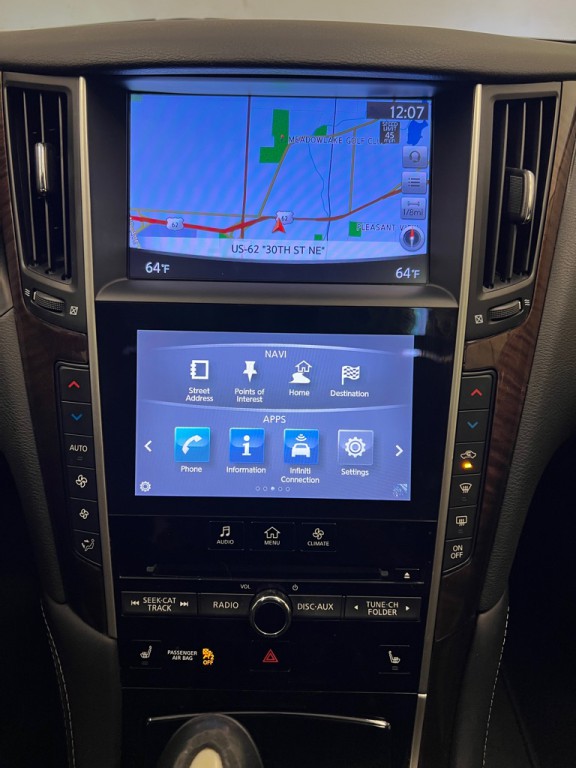 2015 INFINITI Q50 Image 18