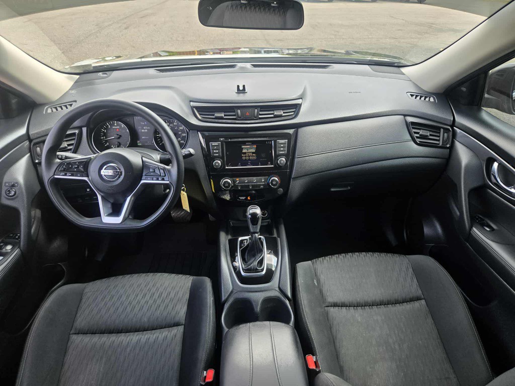 2018 Nissan Rogue Image 13