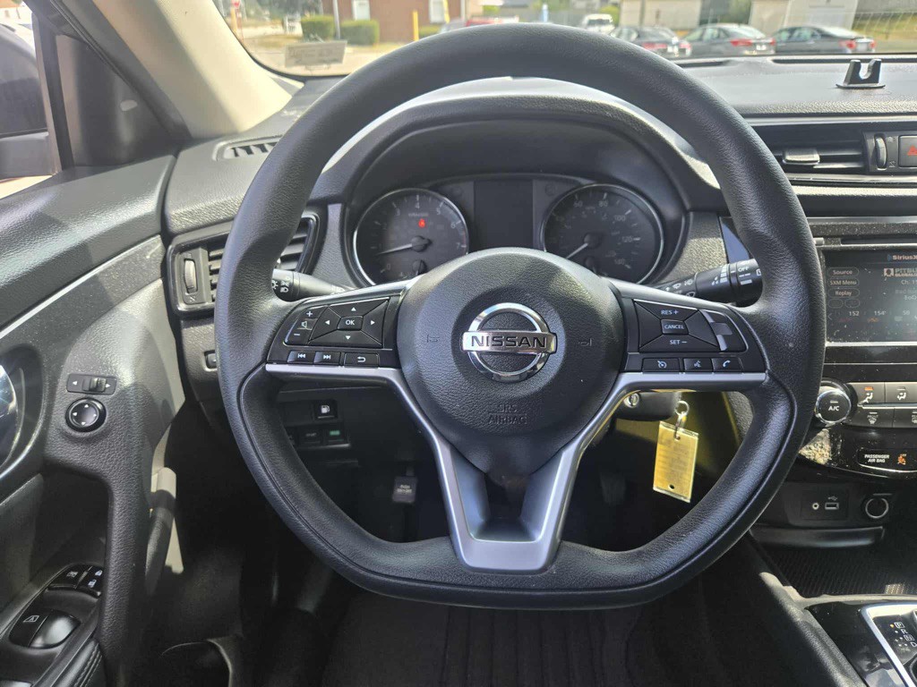 2018 Nissan Rogue Image 15