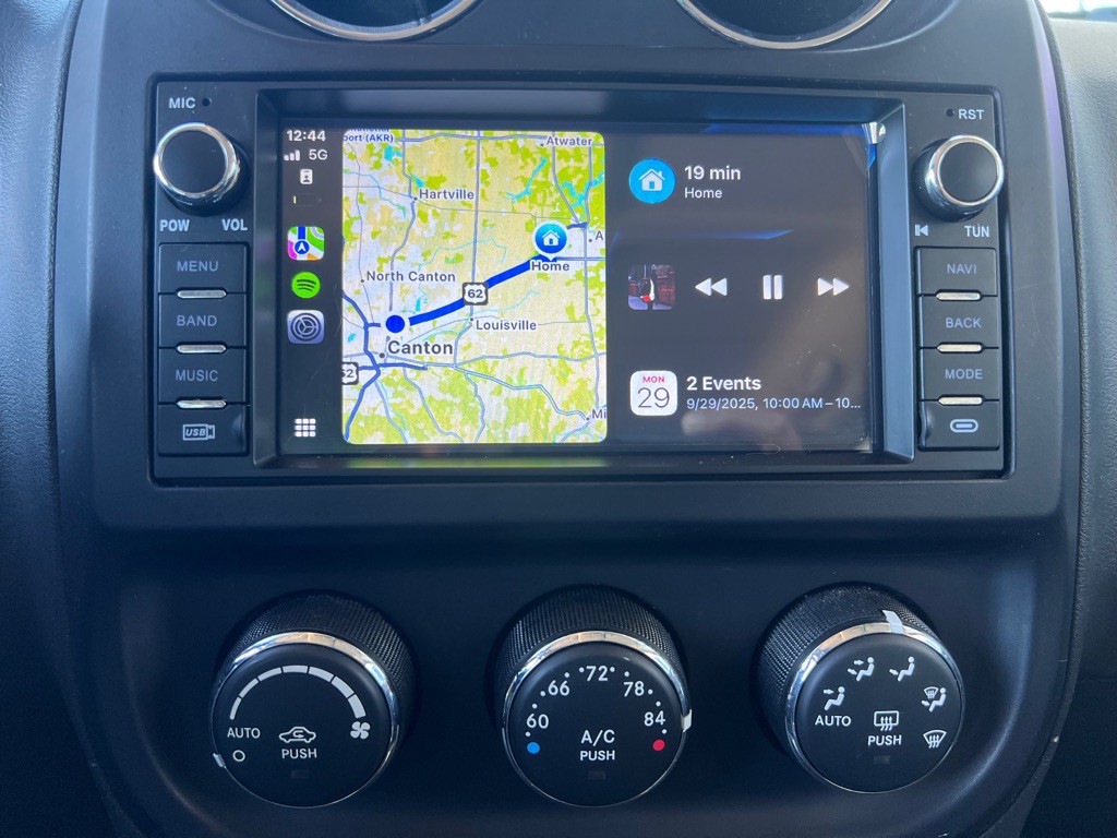 2015 Jeep Patriot Image 18