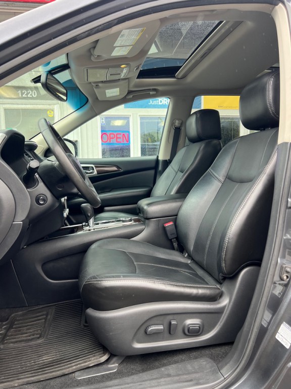 2013 Nissan Pathfinder Image 14