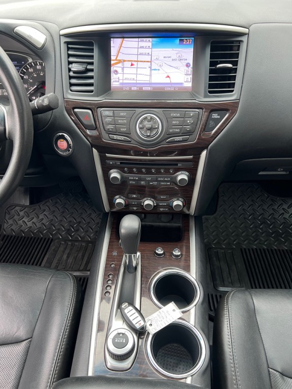 2013 Nissan Pathfinder Image 19