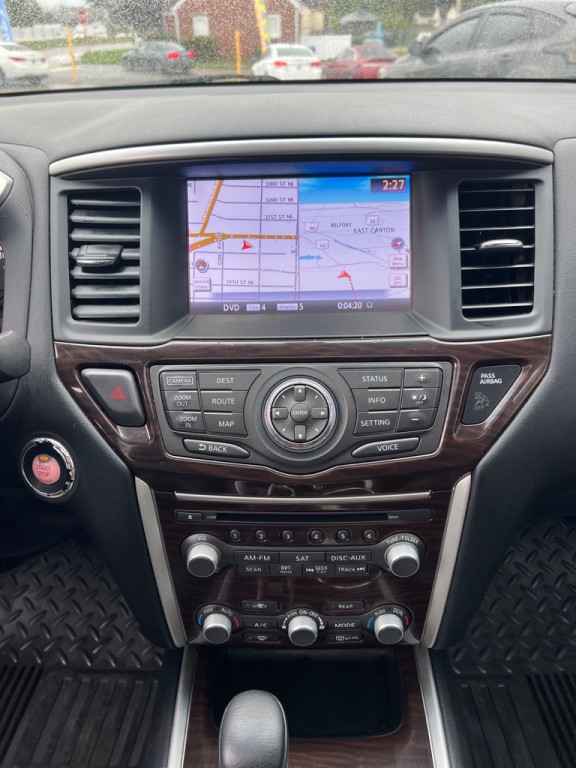 2013 Nissan Pathfinder Image 21