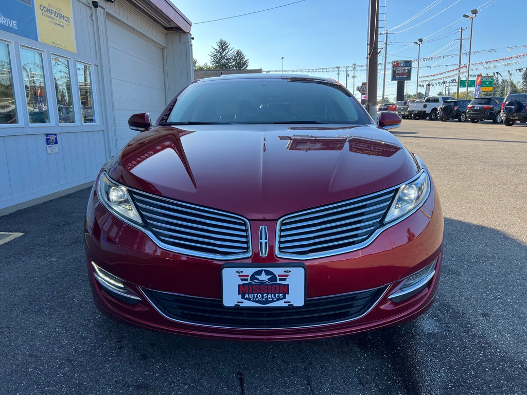 2014 Lincoln MKZ Image 2