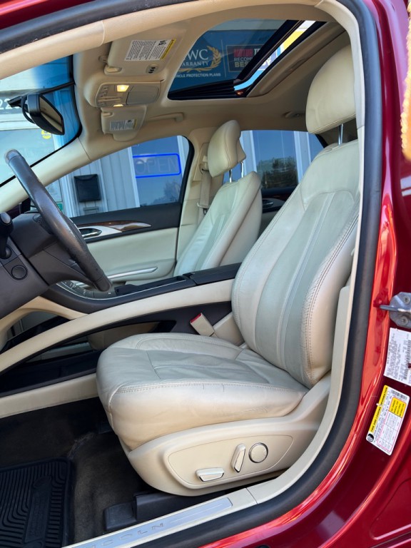 2014 Lincoln MKZ Image 14