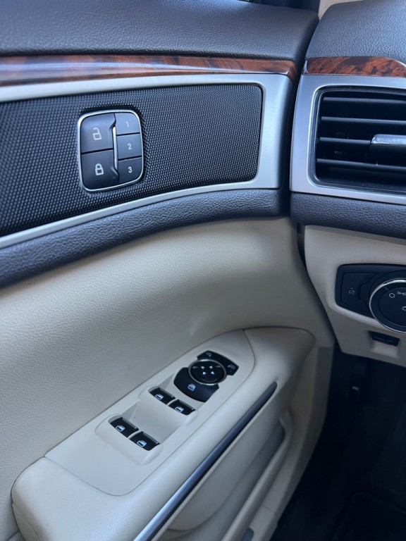 2014 Lincoln MKZ Image 23