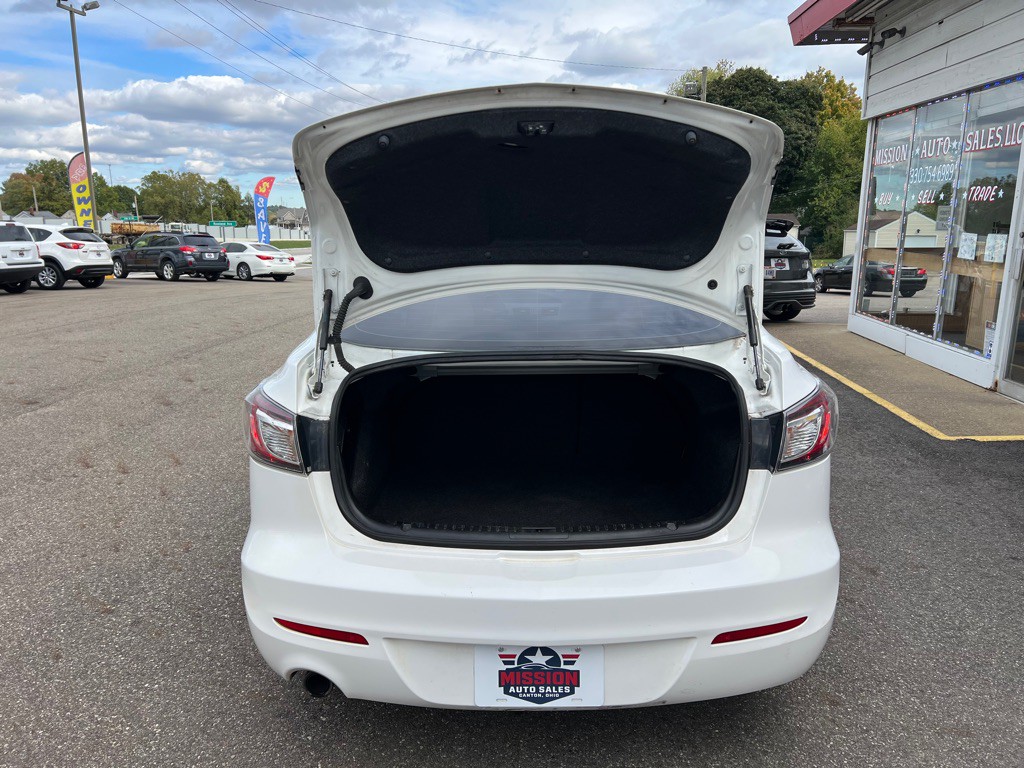 2012 Mazda Mazda3 Image 8