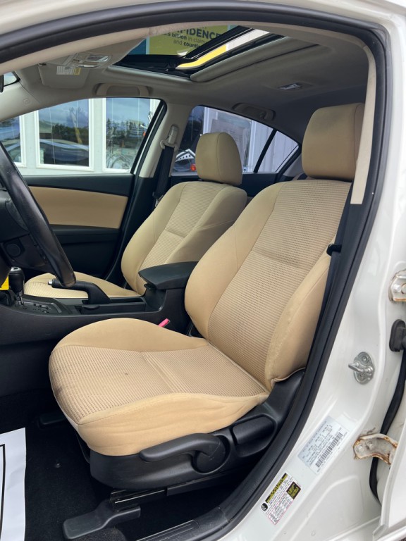 2012 Mazda Mazda3 Image 10