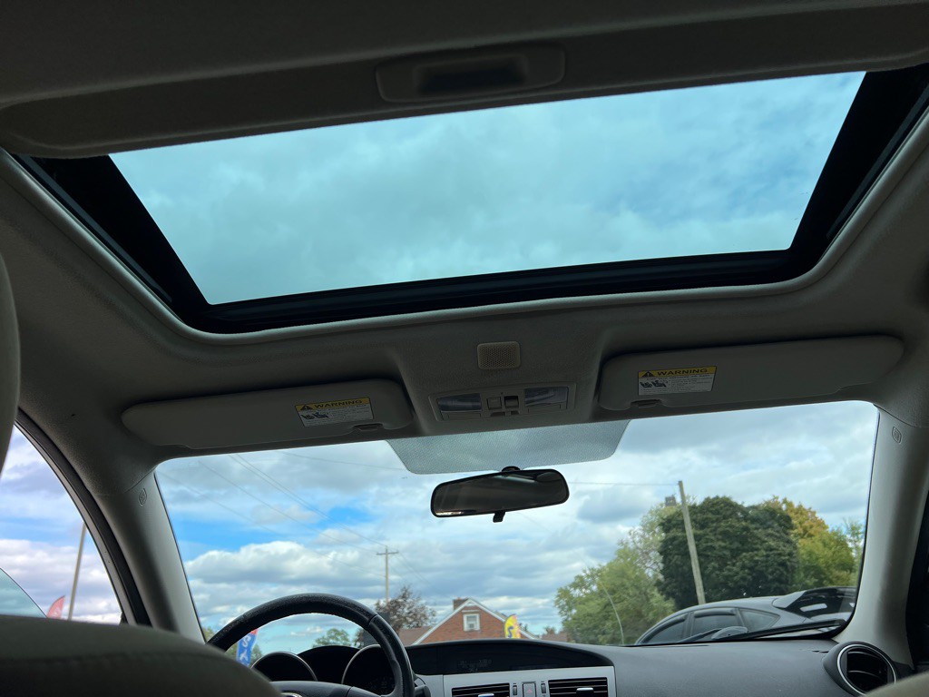 2012 Mazda Mazda3 Image 11