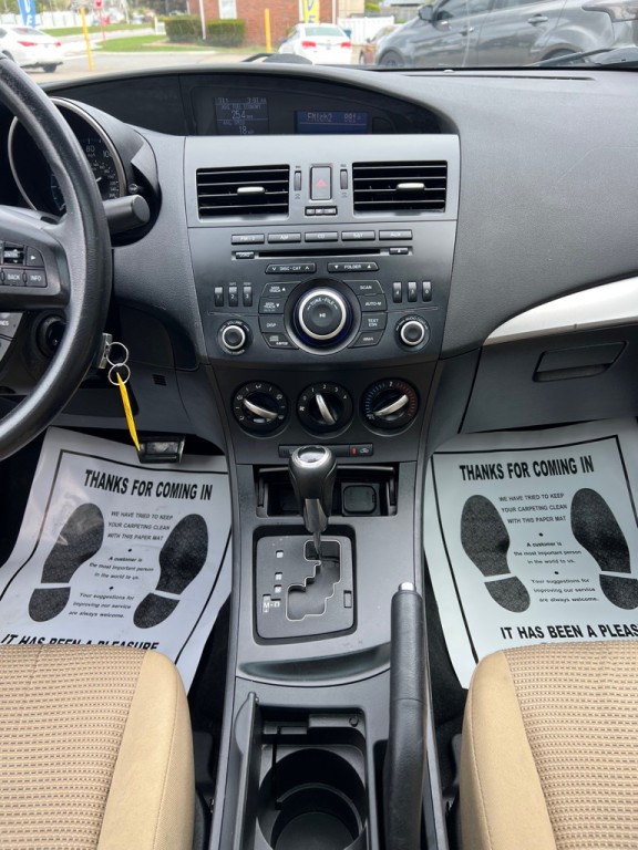 2012 Mazda Mazda3 Image 16