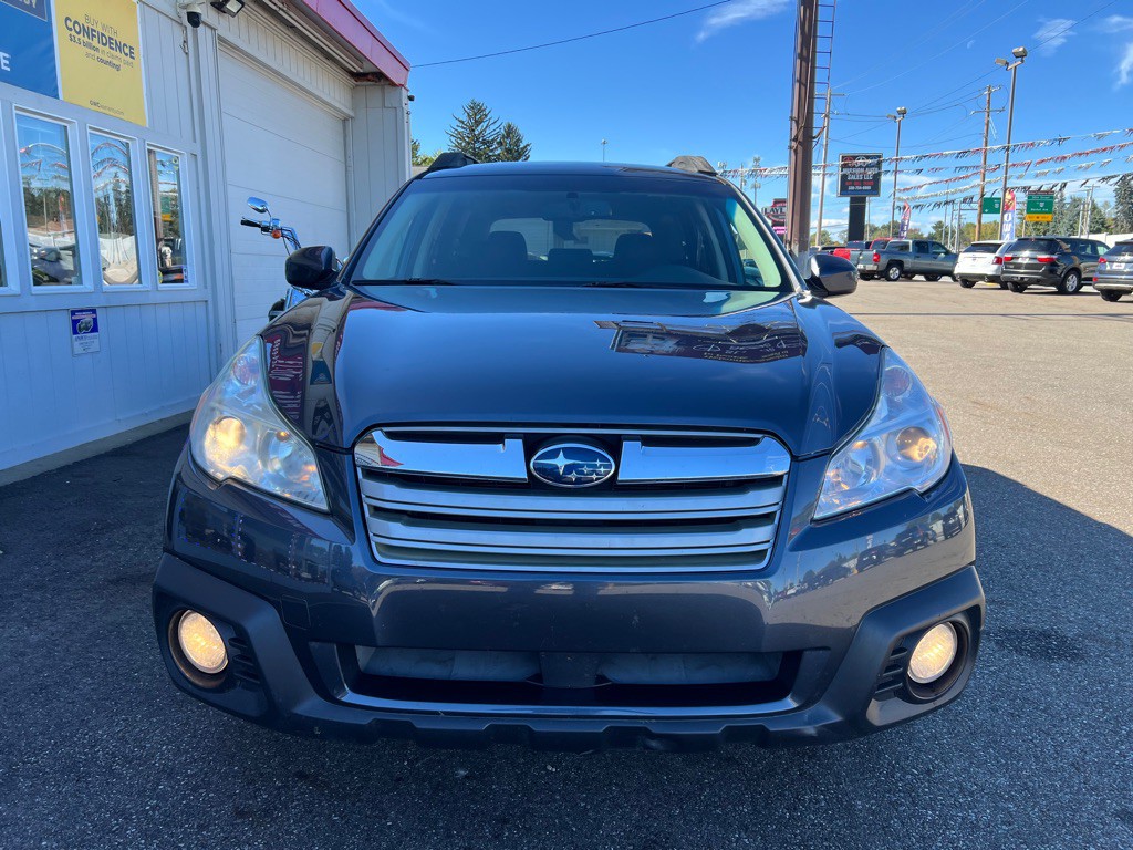 2014 Subaru Outback Image 2