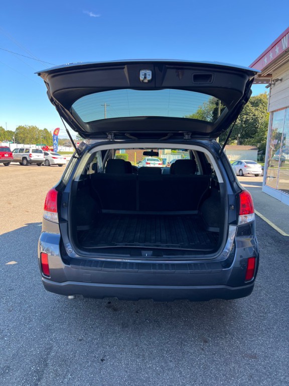 2014 Subaru Outback Image 9