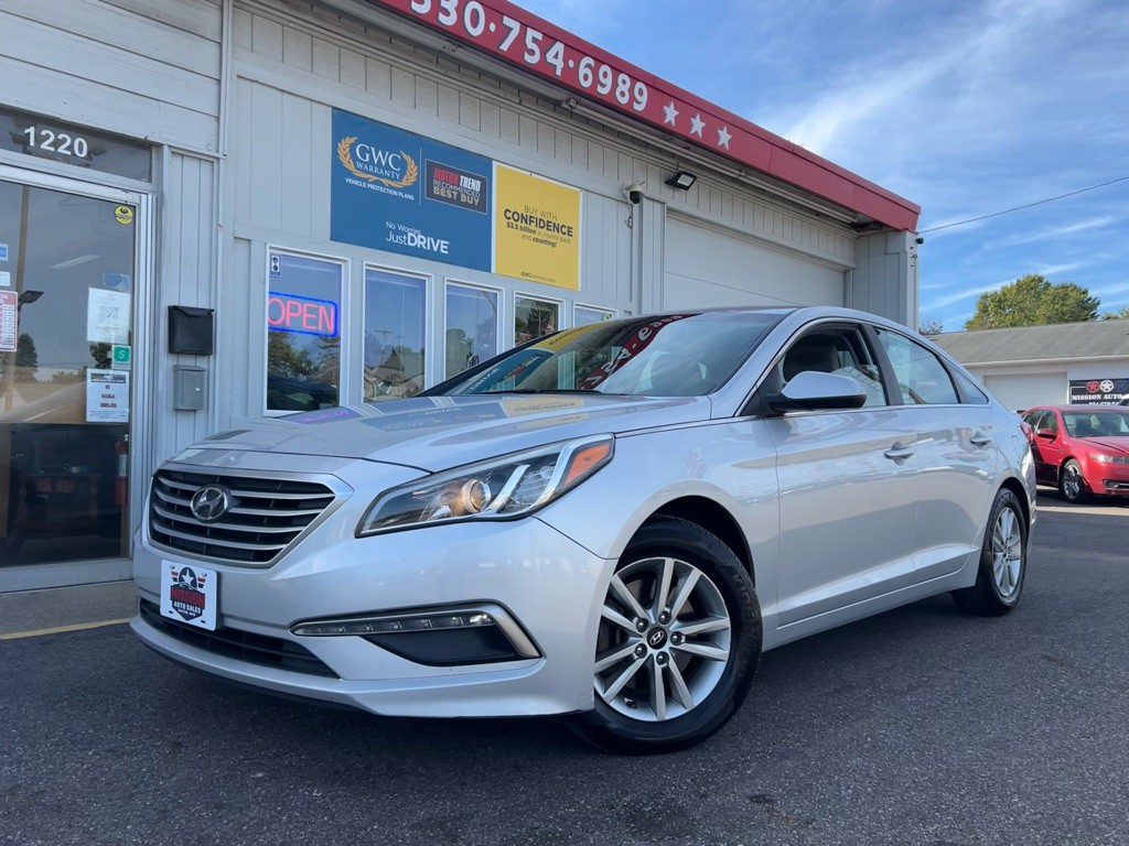 2015 Hyundai Sonata Image 1