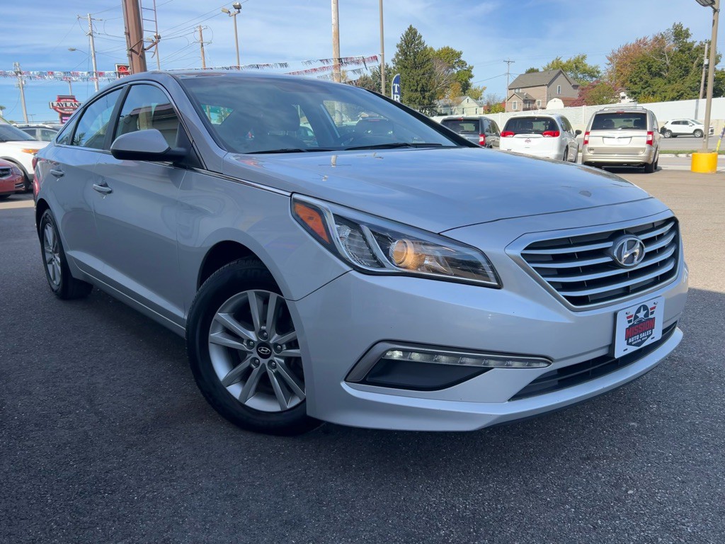 2015 Hyundai Sonata Image 3
