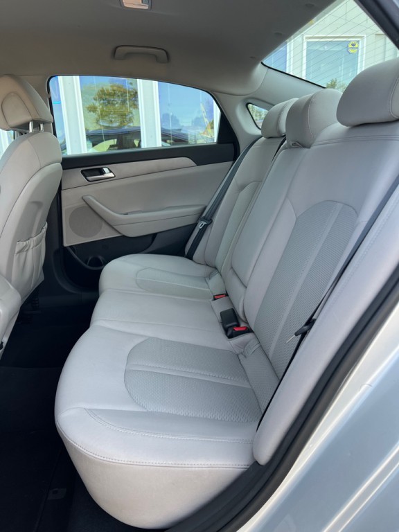 2015 Hyundai Sonata Image 10