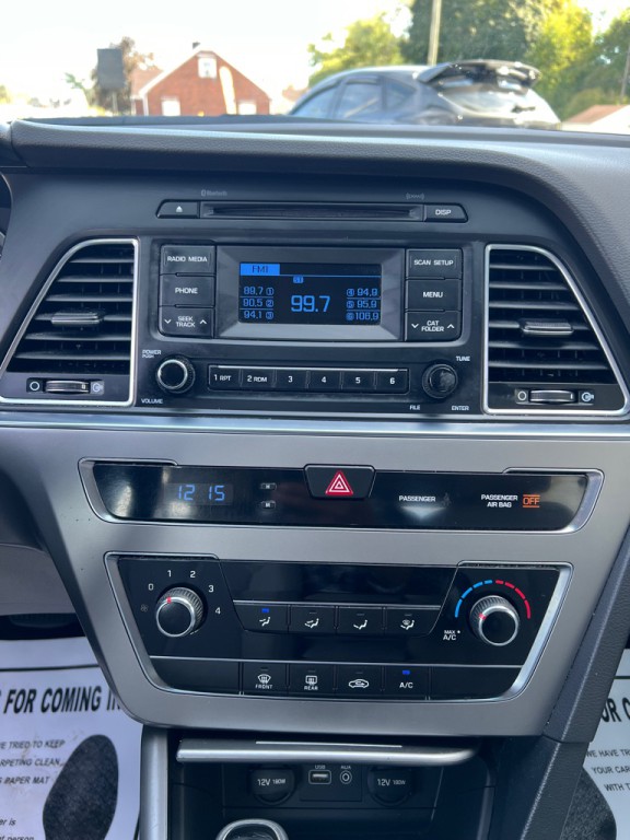 2015 Hyundai Sonata Image 17