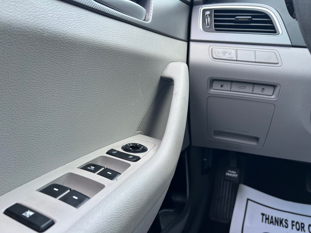 2015 Hyundai Sonata Image 19