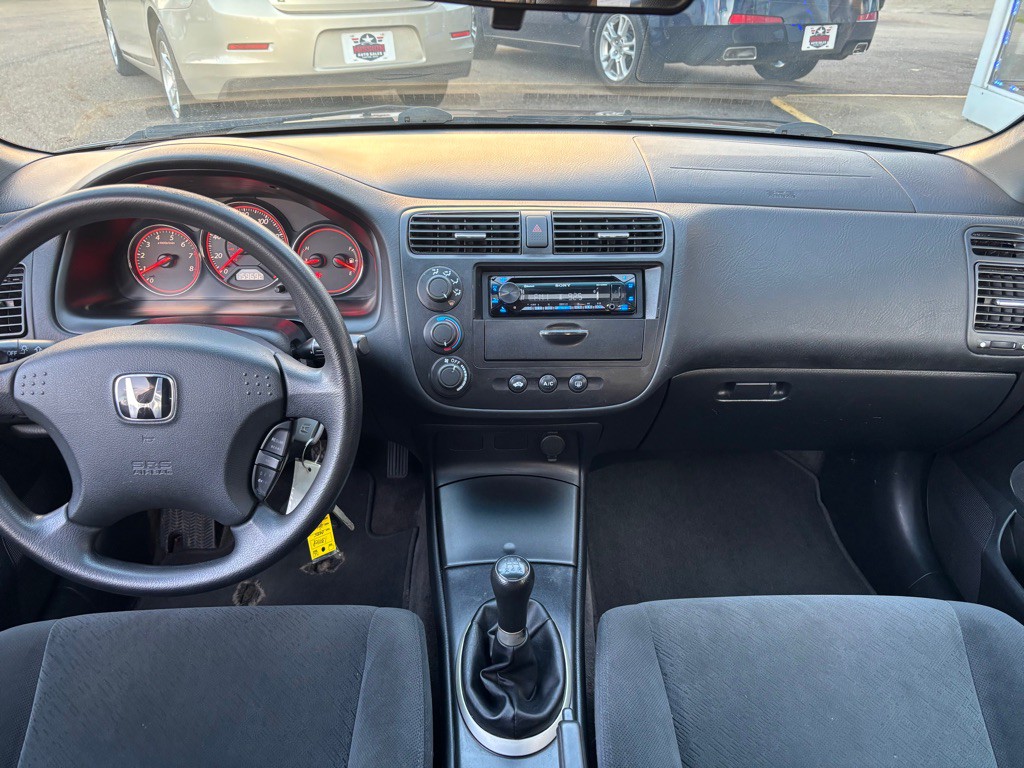 2005 Honda Civic Image 10