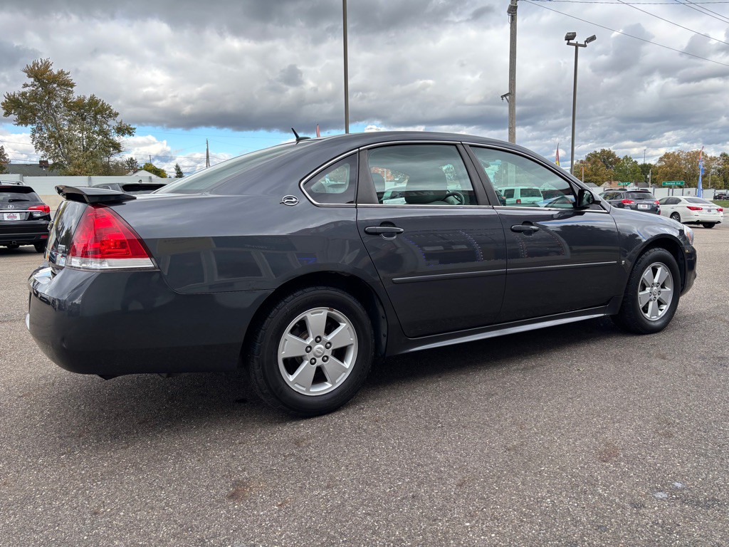 2010 Chevrolet Impala Image 5