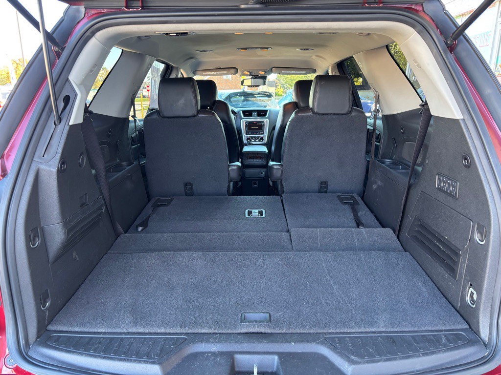 2017 GMC Acadia Image 11