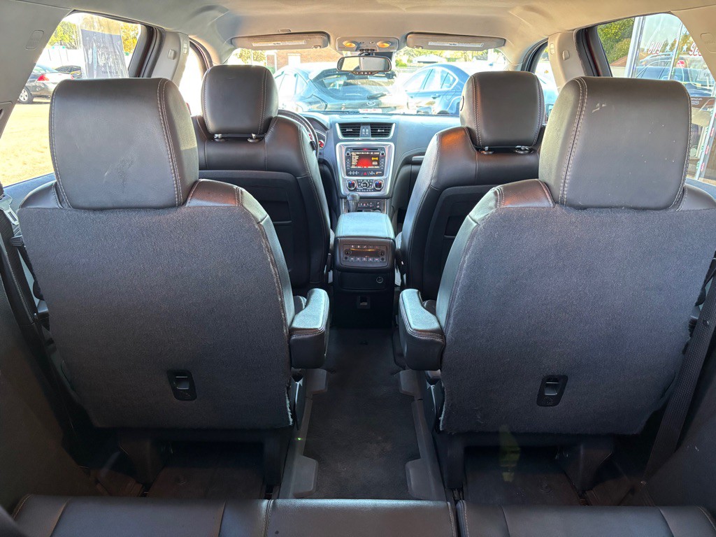 2017 GMC Acadia Image 12