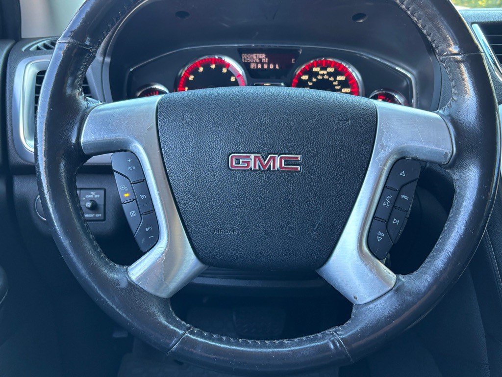 2017 GMC Acadia Image 18