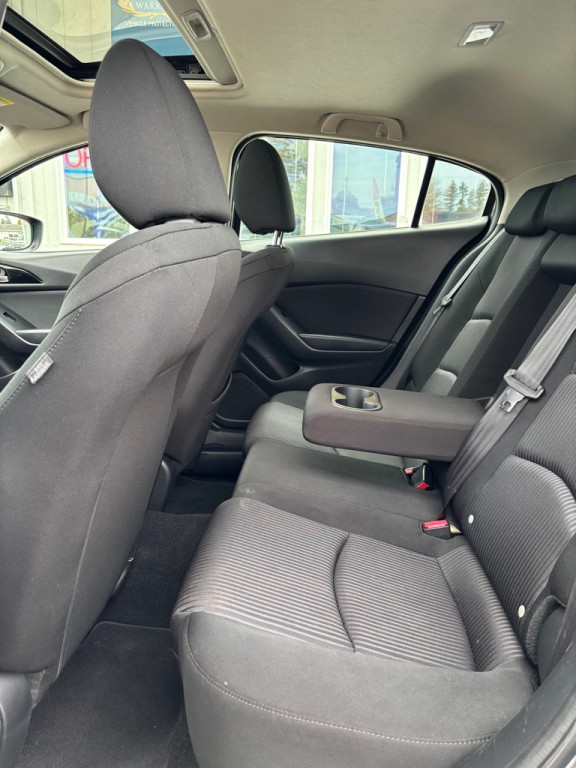 2015 Mazda Mazda3 Image 8