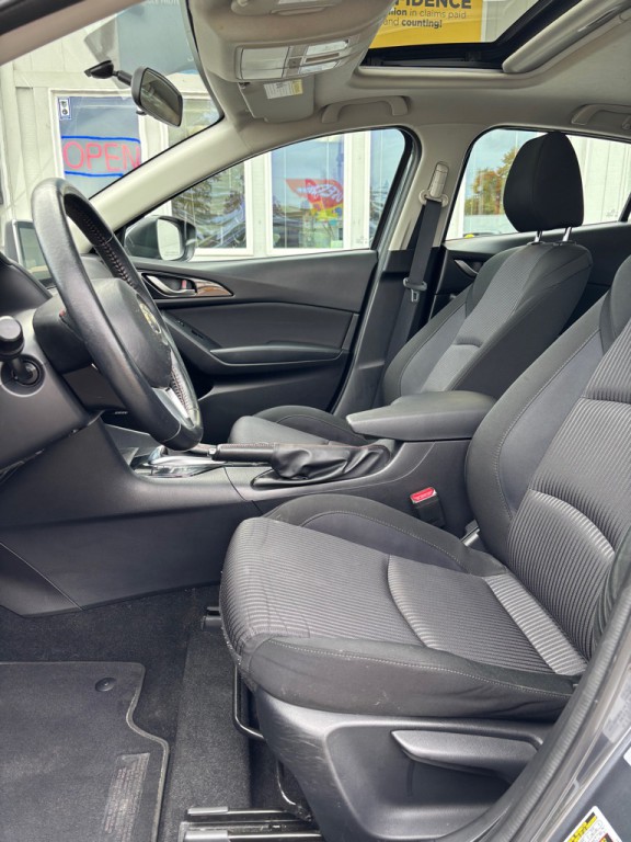 2015 Mazda Mazda3 Image 9