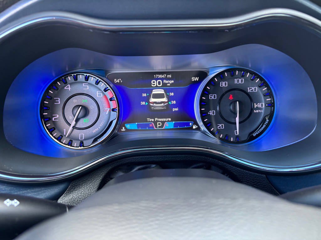 2016 Chrysler 200 Image 16